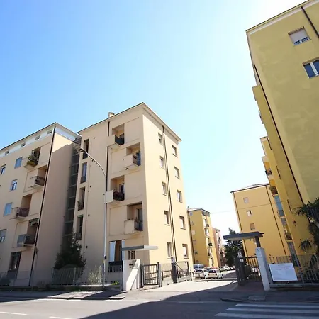 Vr Attico Di Lino Verona